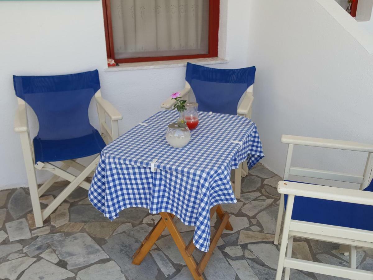 Ostria Beach Studios Perissa  Exterior foto